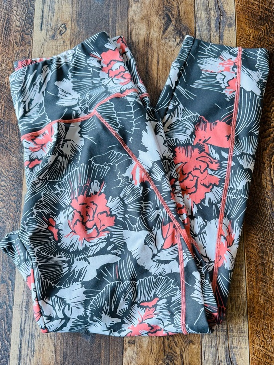 Natori Pants - Natori Women’s Leggings‎ High Rise Cropped Gray Coral Floral Size Large Athletic